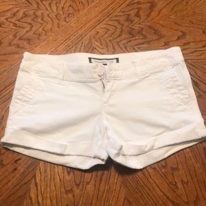 Abercrombie & Fitch white shorts